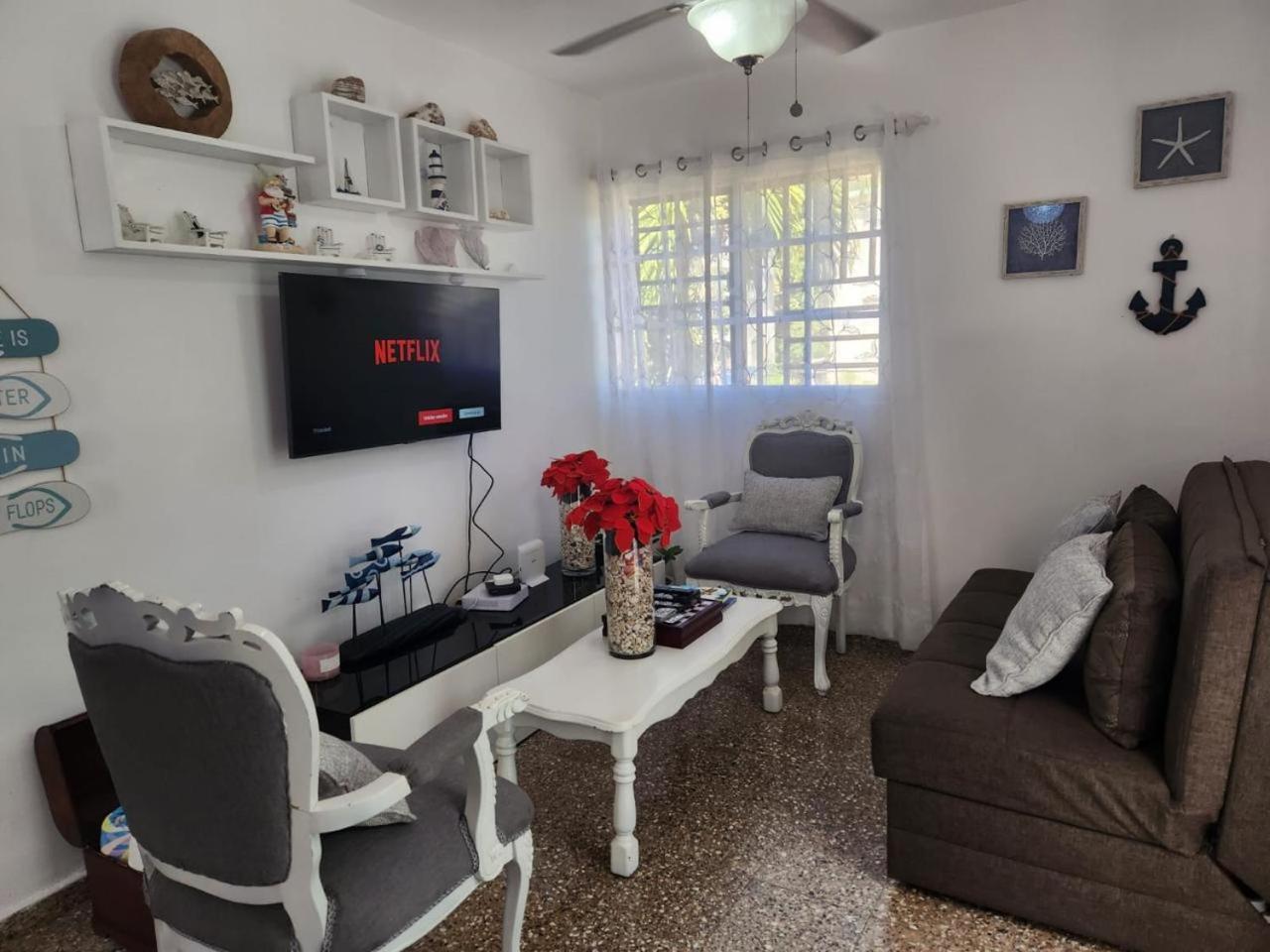Beachfront Apartment, Quiet 4 Beds, 1 Bath, Ac, Wi-Fi, Hot Water, In Paraiso Near Los Patos Экстерьер фото