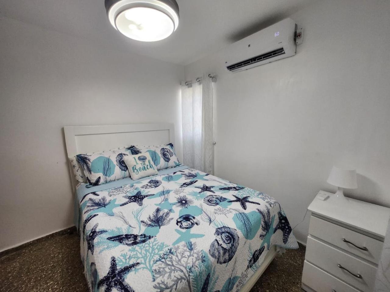 Beachfront Apartment, Quiet 4 Beds, 1 Bath, Ac, Wi-Fi, Hot Water, In Paraiso Near Los Patos Экстерьер фото