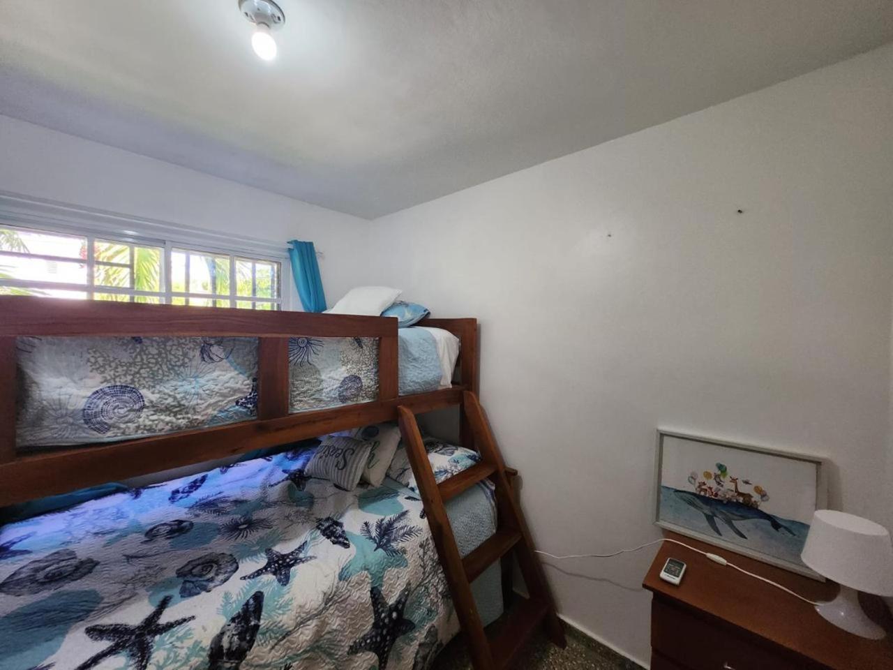 Beachfront Apartment, Quiet 4 Beds, 1 Bath, Ac, Wi-Fi, Hot Water, In Paraiso Near Los Patos Экстерьер фото